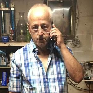 Meet your Posher, Larry